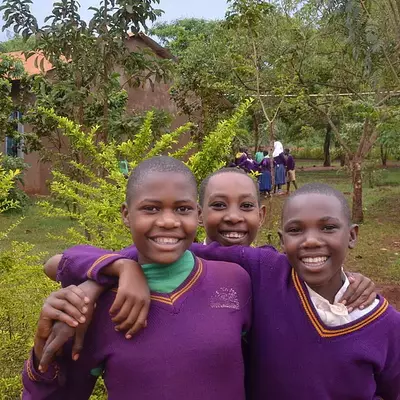Mädchen in Tansania Bildung ermöglichen